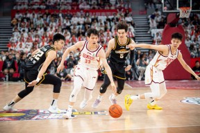 米兰登录入口 -包含集结日突围战来临，上海海港围绕NBA常规赛状态回暖，目标明确，阵容厚度经受考验的词条